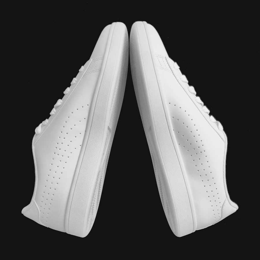 Basket blanche minimaliste