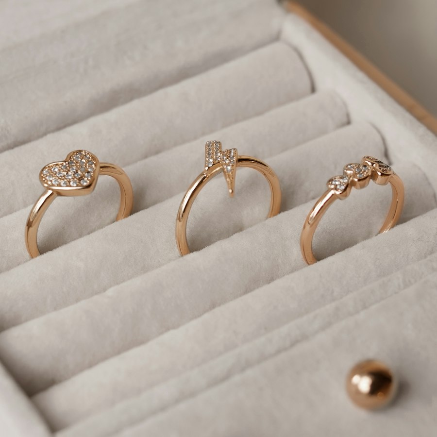 Bagues dorées (×3)
