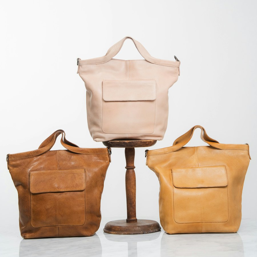 Cabas en cuir trois coloris