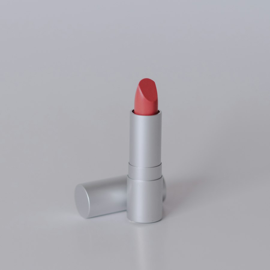 Rouge à lèvres corail
