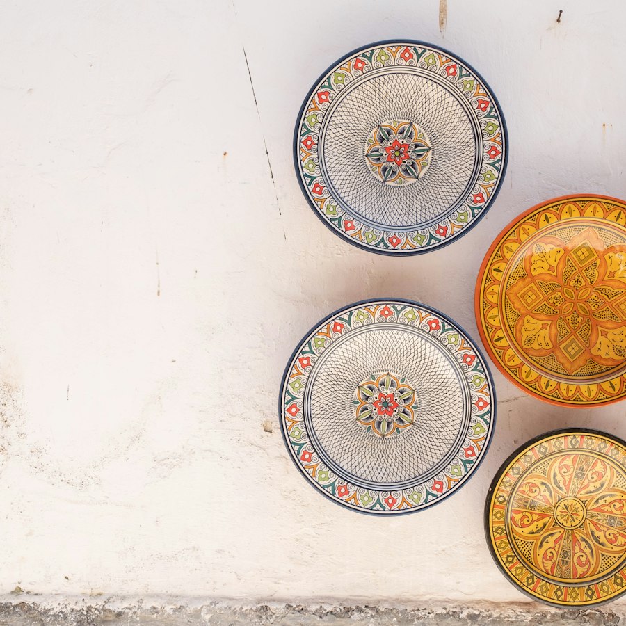 Assiettes colorées (×6)